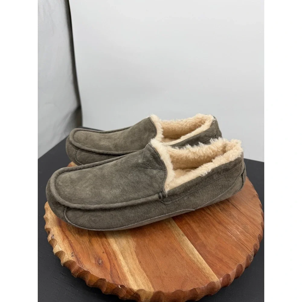 UGG Ascot Slipper Men Size 11 Grey Suede Shearling Lined Moccasin 5775